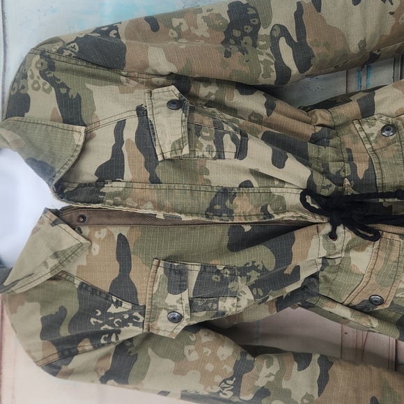 Volcom Camo Rekord Jacket - Picture 2 of 8